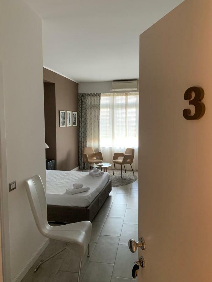 Corso Italia Rooms Milão Exterior foto